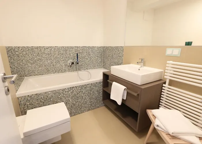 Prora Block 1 - Mit Sauna, Pool, Fitness Und Dachterrasse - Meerzeit Lägenhet Binz