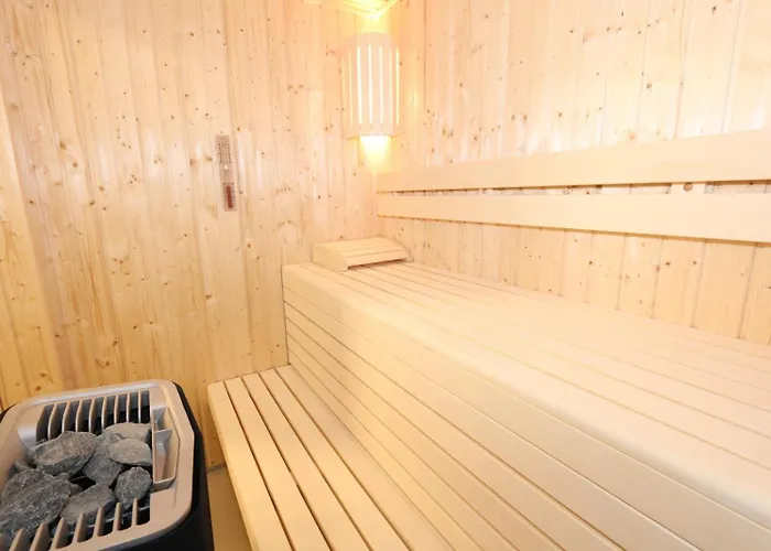 Prora Block 1 - Mit Sauna, Pool, Fitness Und Dachterrasse - Meerzeit * Binz